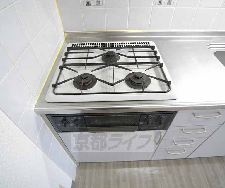 Kitchen. 201, Room photo diversion