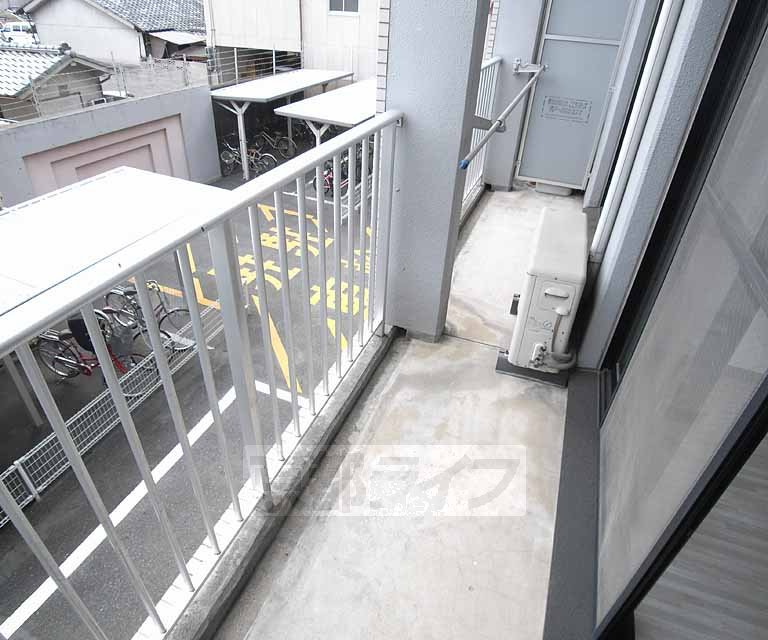 Balcony. 201, Room photo diversion