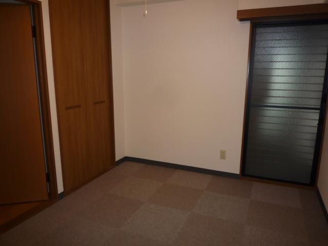 Other room space. Western style room