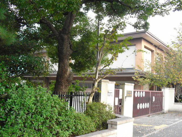 Primary school. 330m to Kyoto Municipal Yasui Elementary School