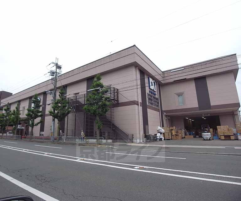 Home center. Keiyo Deitsu Saga store up (home improvement) 906m