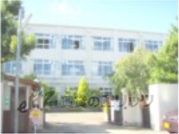 Primary school. Umezukita up to elementary school (elementary school) 930m