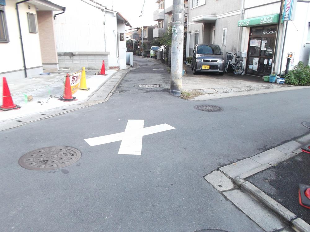 Local photos, including front road. South before road (November 2013) Shooting