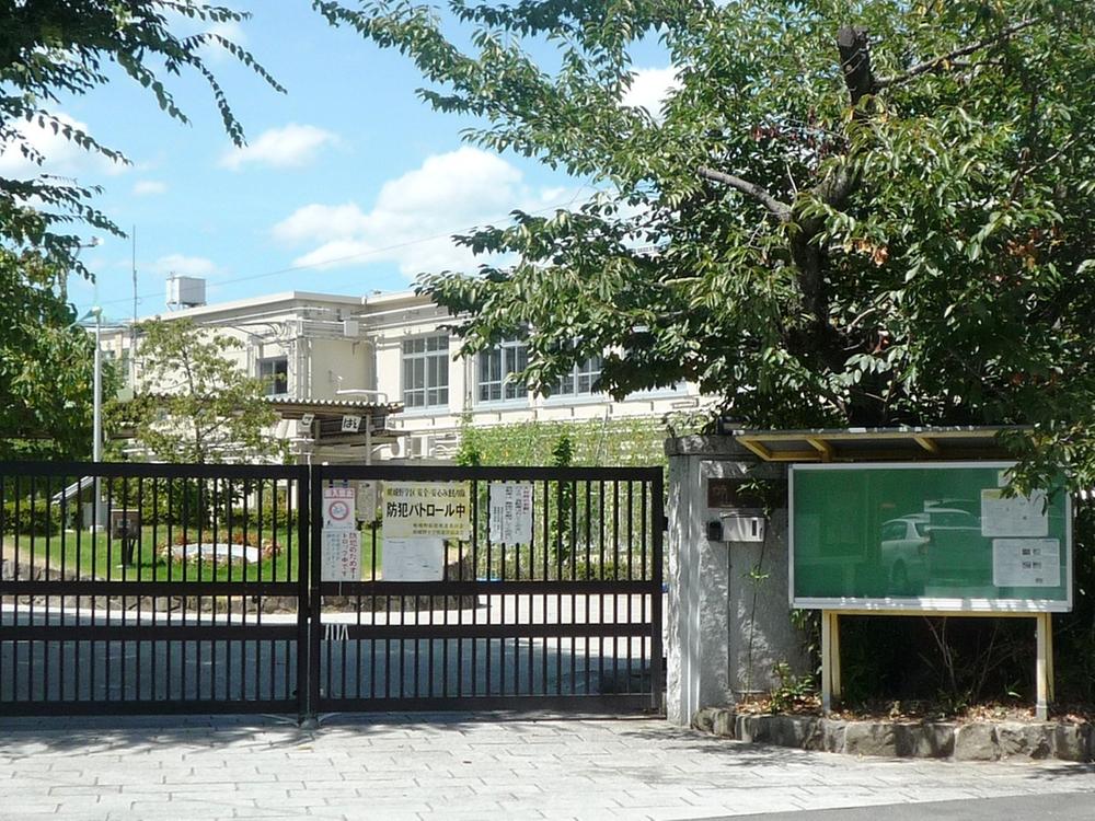 Primary school. Kyoto Municipal Sagano 800m up to elementary school