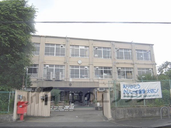 Primary school. Umezu up to elementary school (elementary school) 430m