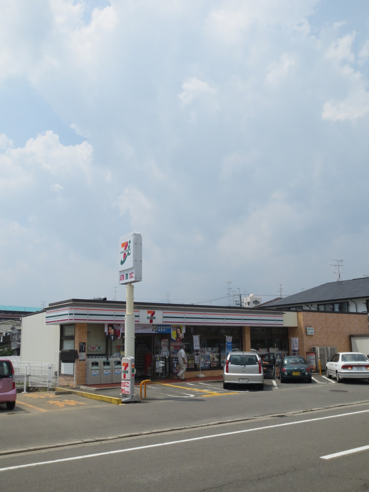 Convenience store. Seven-Eleven Kyoto Uzumasa Yasui store up (convenience store) 390m