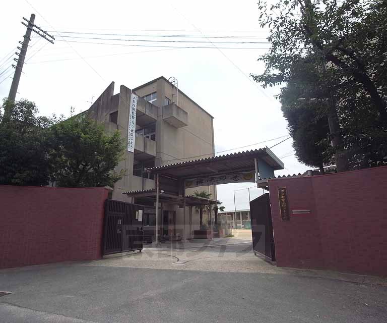 Junior high school. Umezu 302m until junior high school (junior high school)