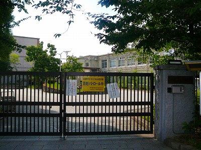 Primary school. Sagano until elementary school 585m  