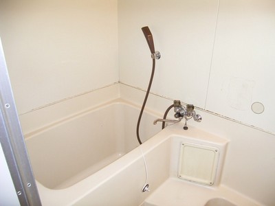 Bath.  ※ It is a photograph of another room of the same apartment