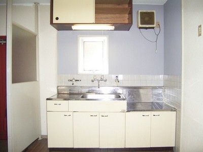 Kitchen.  ※ It is a photograph of another room of the same apartment