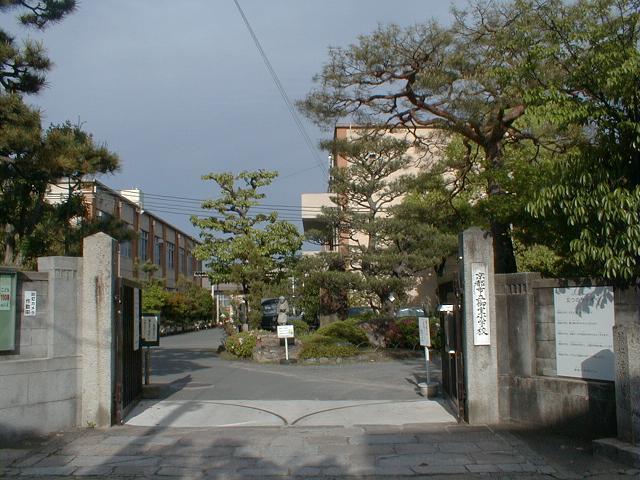 Primary school. Omuro elementary school