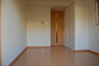 Living and room.  ※ It is a photograph of another room of the same apartment.