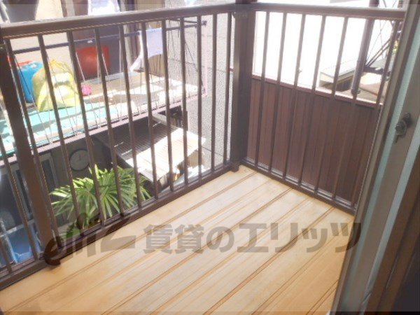 Balcony. Japanese-style side veranda