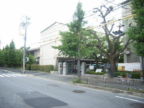 Primary school. About to Kyoto Municipal Nishikyogoku Elementary School 990m