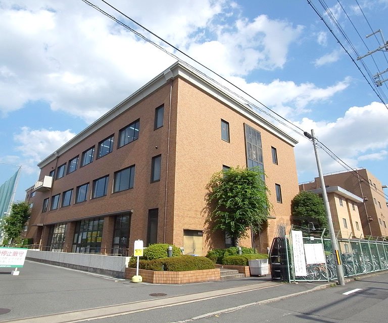 University ・ Junior college. Hanazono University (University of ・ 1792m up to junior college)