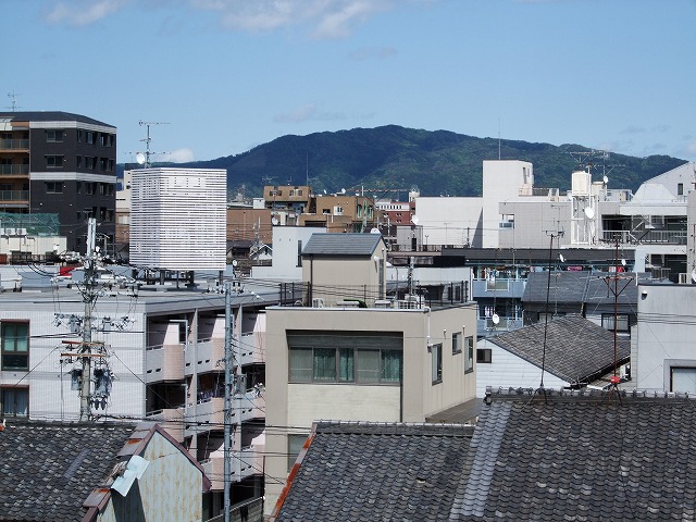 View. Gozan no Okuribi looks!