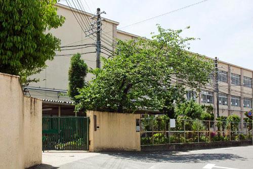 Junior high school. 62m to Kyoto Municipal Umezu junior high school