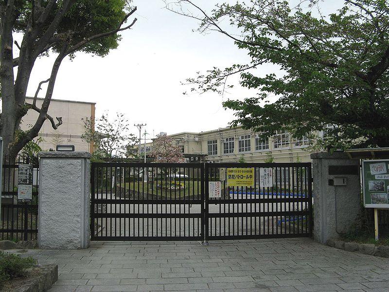 Primary school. 654m to Kyoto Municipal Sagano Elementary School