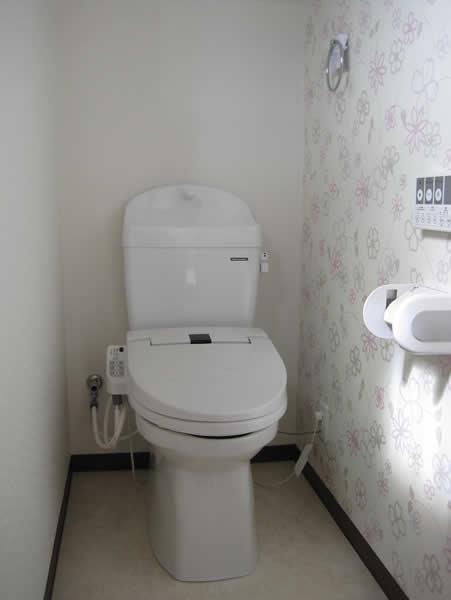 Toilet. No. 15 land toilet Cute and fashionable wall of floral  [2013 October 7 shooting] 