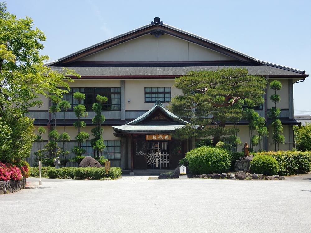 Primary school. 918m to Kyoto Municipal Saga elementary school