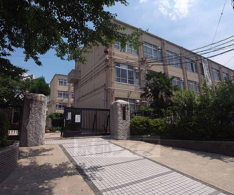 Junior high school. Hachikeoka 414m until junior high school (junior high school)