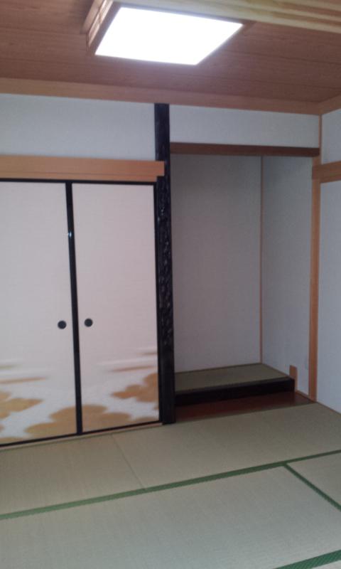 Non-living room. Also spacious 6 Pledge Japanese-style room. 