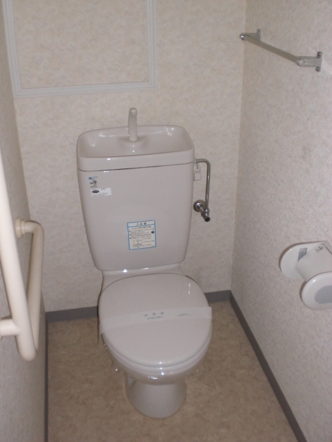 Toilet. Looking for a perfect room in your eyes!