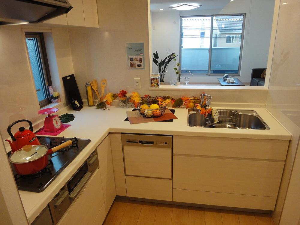 Same specifications photo (kitchen). No. B land is L-shaped kitchen of the same specification