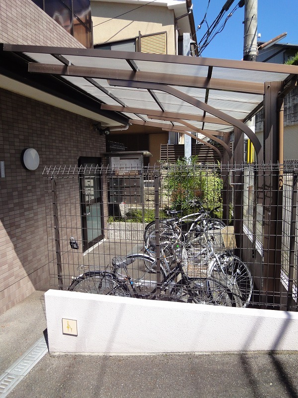 Other common areas. Bicycle Covered