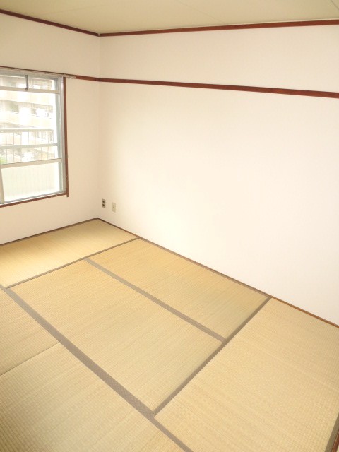 Other room space. Change to Western-style room refurbished to