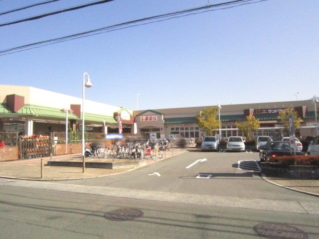 Shopping centre. Fashion Center Shimamura Yamashina Sanjo store up to (shopping center) 1074m