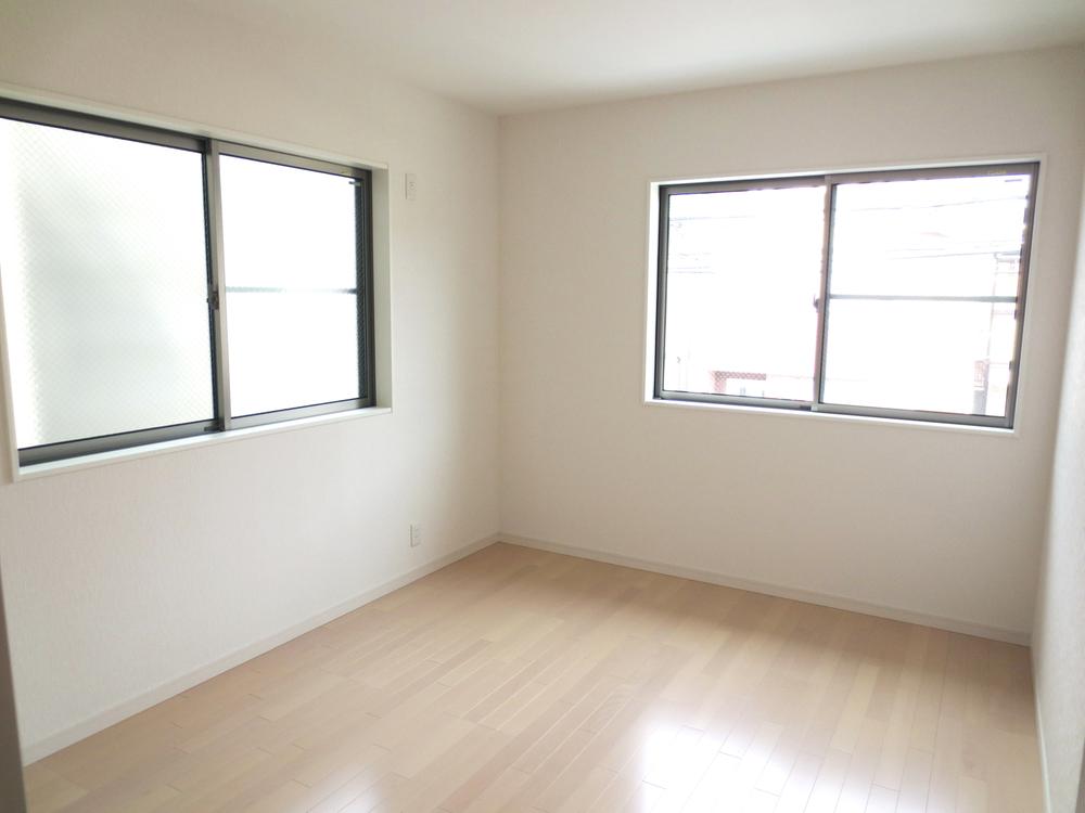 Non-living room. It is the west side of the Western-style. Also it gives the installation closet. (A No. land)