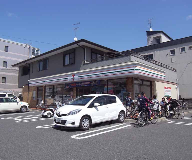 Convenience store. Seven-Eleven Kyoto Yamashina Nagitsuji store up (convenience store) 362m