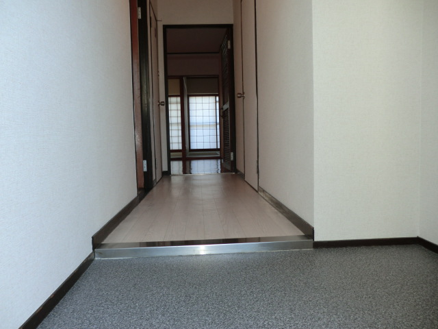 Entrance. The photograph is a separate room.
