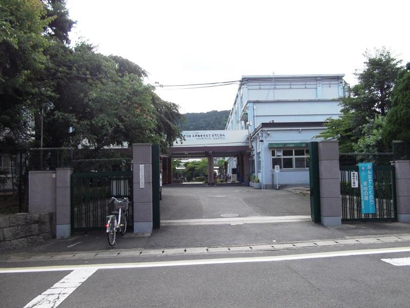 Primary school. Ryokeoka until elementary school 310m