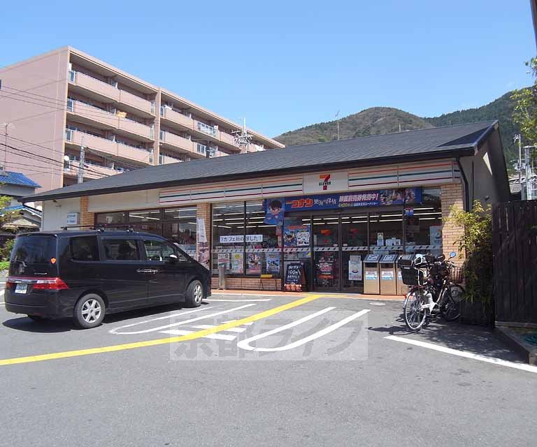 Convenience store. 366m to Seven-Eleven Yamashina Oya store (convenience store)
