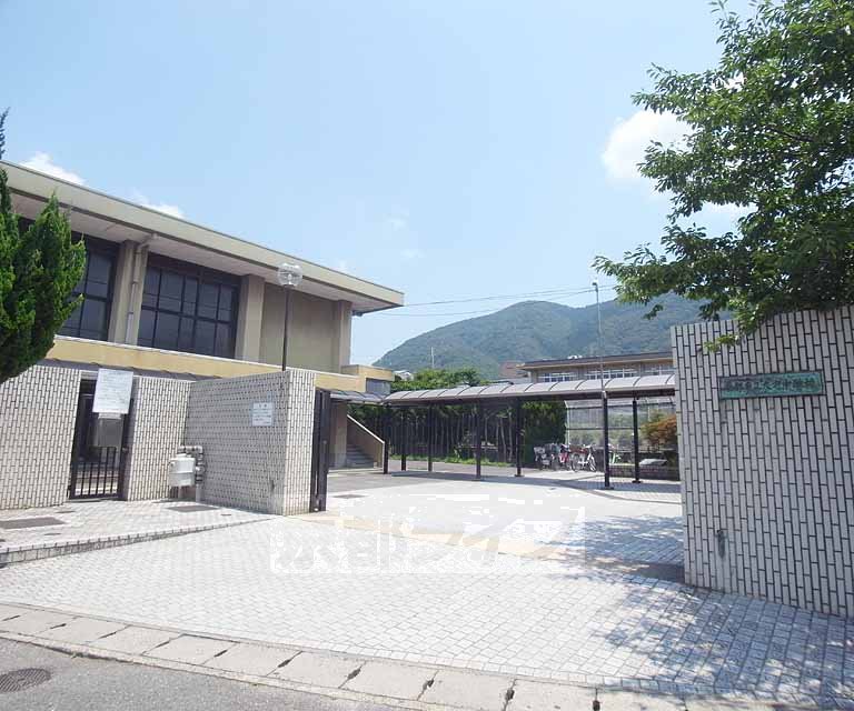 Junior high school. Oya 454m until junior high school (junior high school)