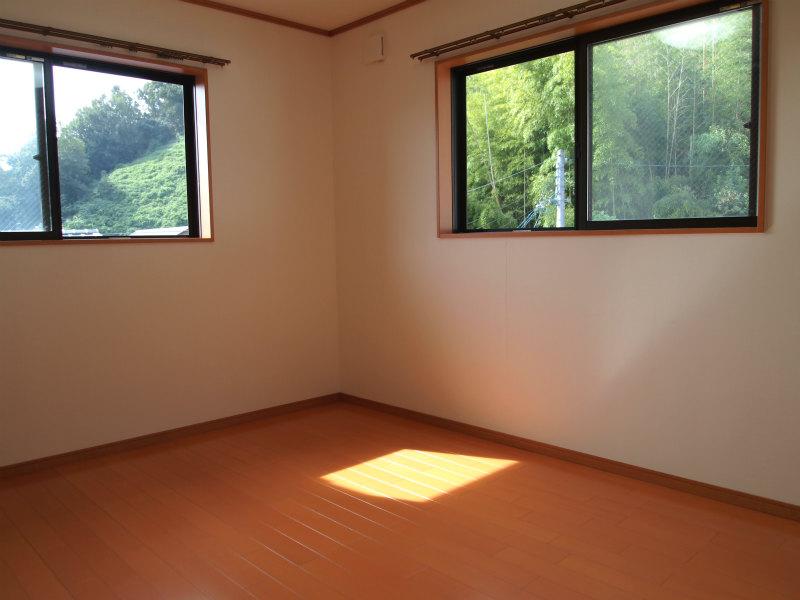 Non-living room. 2nd floor 6.5 tatami Western-style