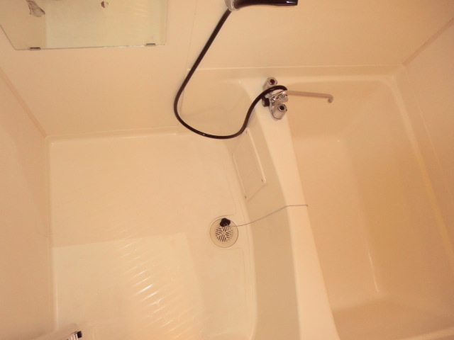 Bath. Separate image
