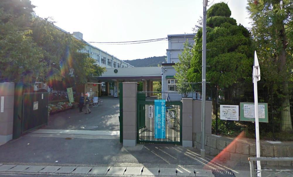 Primary school. Ryokeoka until elementary school 1m