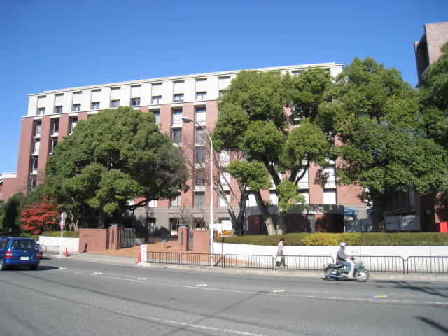 library. Kyoto Pharmaceutical University 839m until the library (library)