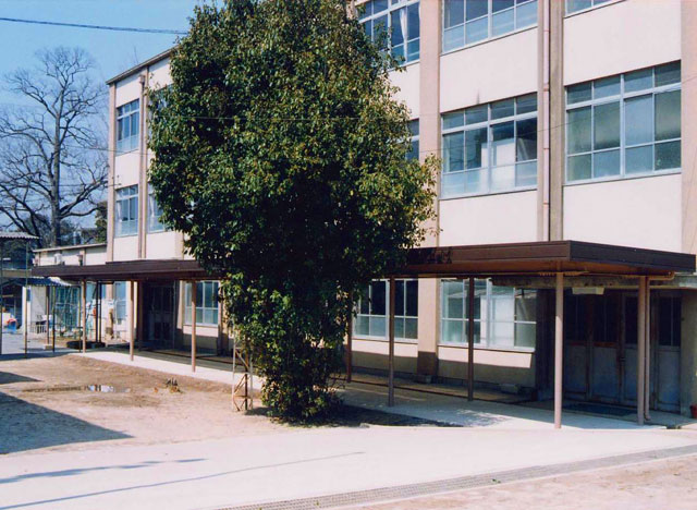 Primary school. 974m to Kyoto Municipal Otowa elementary school (elementary school)