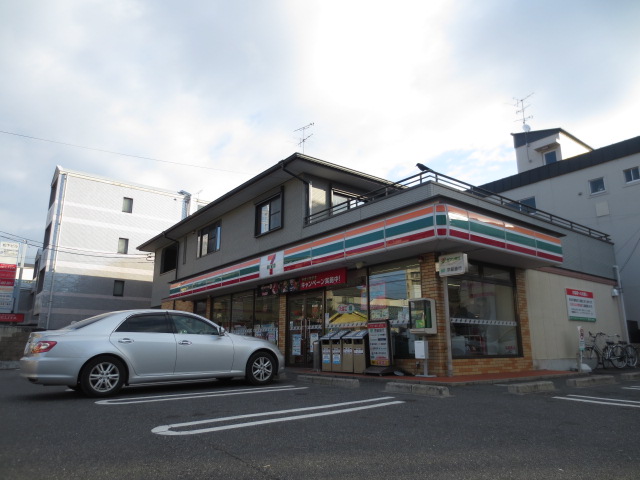 Convenience store. Seven-Eleven Kyoto Yamashina Nagitsuji store up (convenience store) 274m
