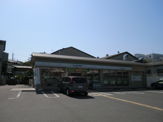 Convenience store. FamilyMart Kyoto Yamashina Kajū-ji store up (convenience store) 158m