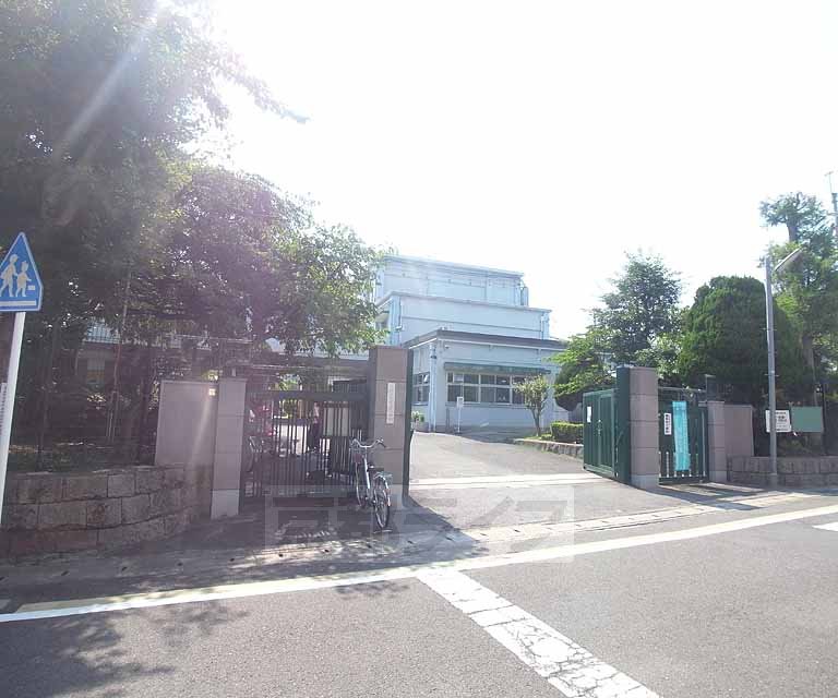 Primary school. Ryokeoka 300m up to elementary school (elementary school)
