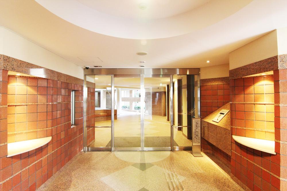 lobby. November 2007 Built in apartment