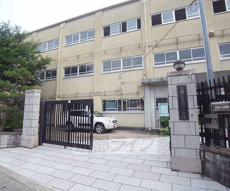 Primary school. Otowagawa up to elementary school (elementary school) 317m