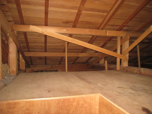 Other room space. With ceiling storage