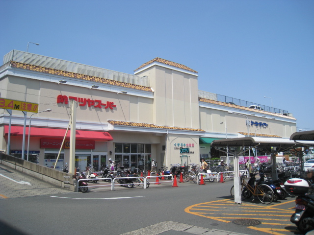 Supermarket. Matsuya Super via store up to (super) 1026m
