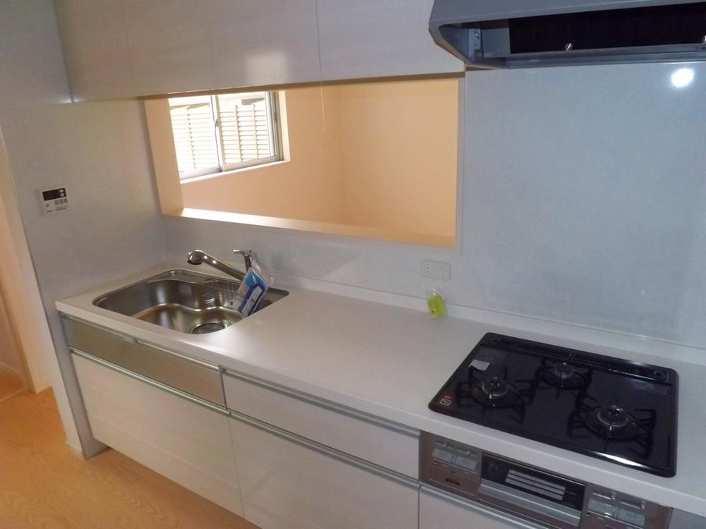 Same specifications photo (kitchen). Popular counter kitchen!  Water purifier integrated! Drawer storage! 